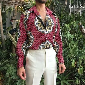 1970s Vintage Patterned Button Down Collard Shirt